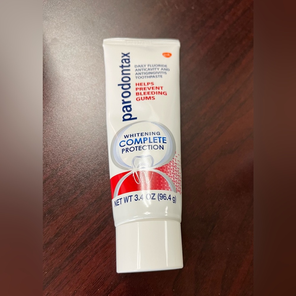 Parodontax Toothpaste: Whitening Complete Protection